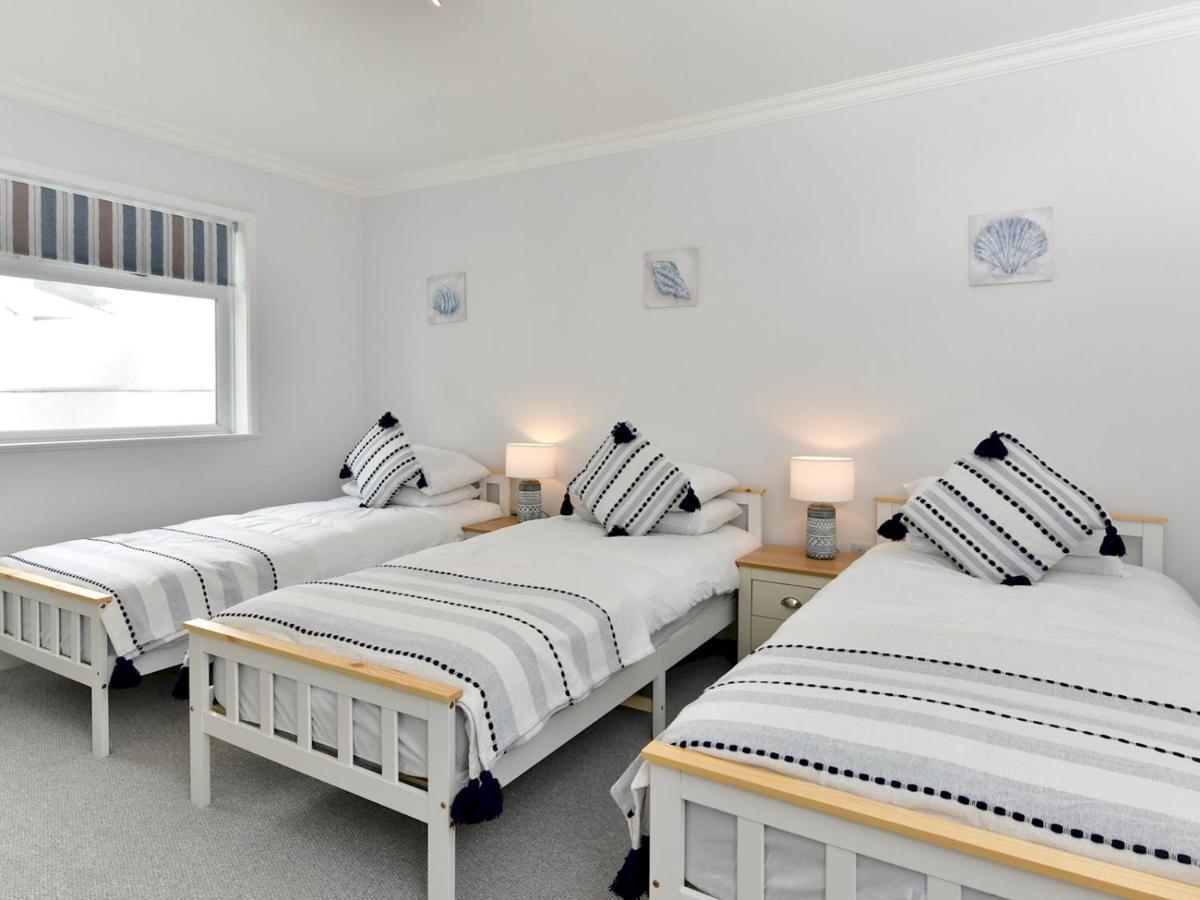 Villa Pass The Keys Newly Refurbished Modern Bungalow - Pets Welcome à Swansea Extérieur photo