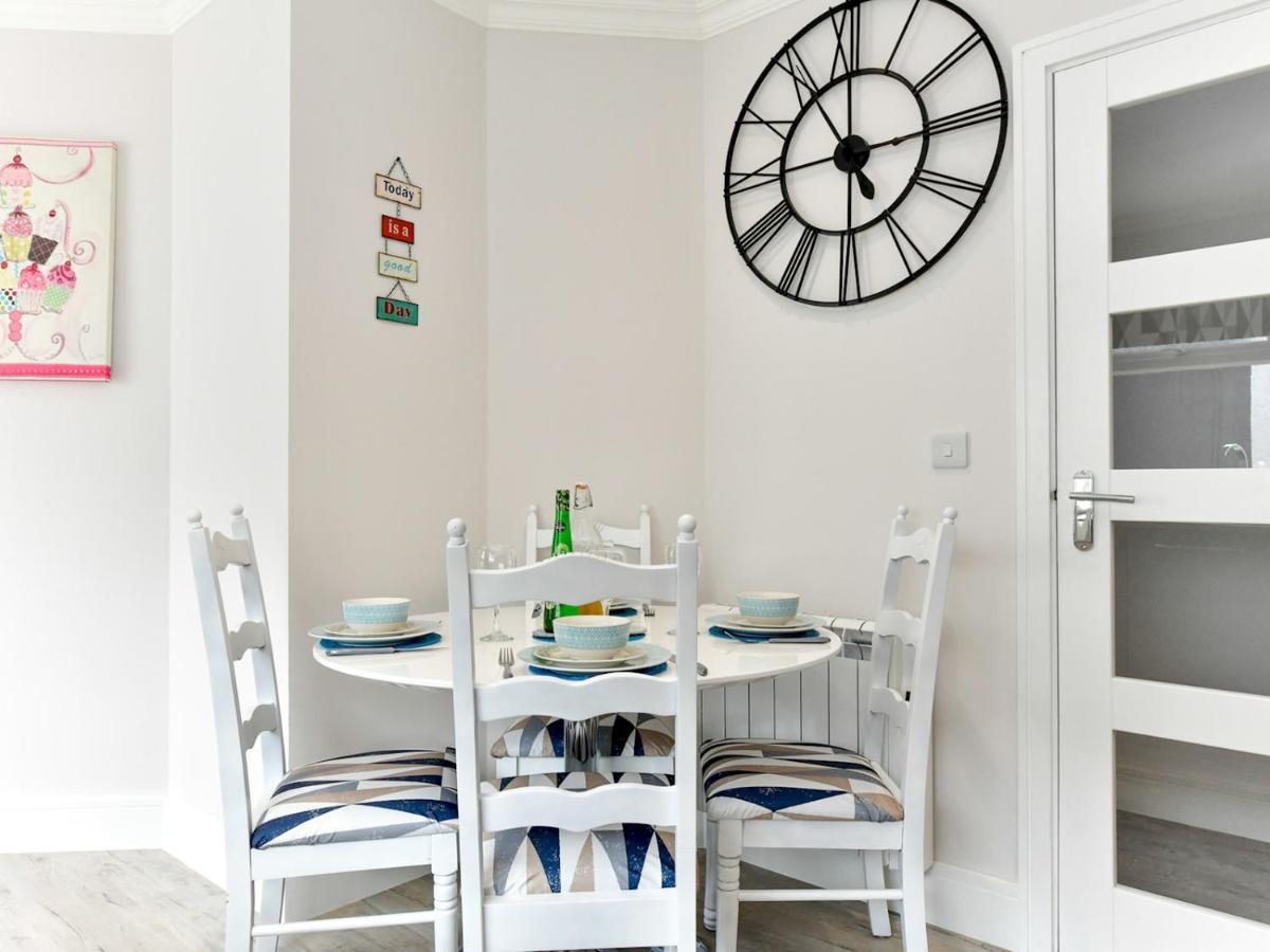 Villa Pass The Keys Newly Refurbished Modern Bungalow - Pets Welcome à Swansea Extérieur photo